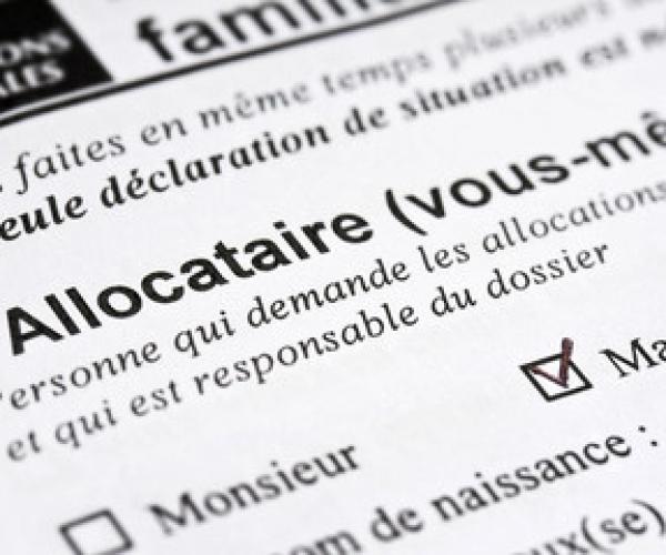PRESTATION COMPENSATOIRE : pas de prise en compte des prestations familiales