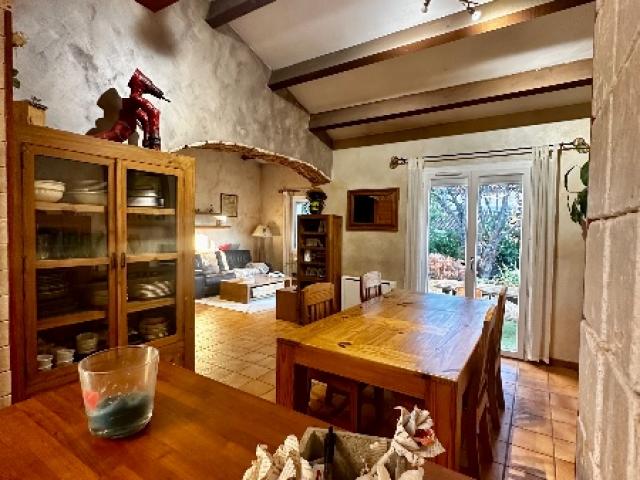 A vendre : Maison T5 terrain et piscine La Bouiladisse 